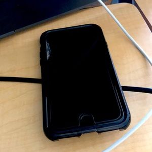 IPHONE SE 2020